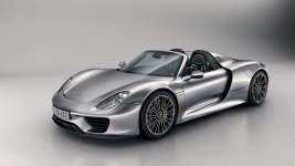 918 Spyder mittig.jpg