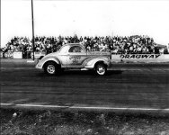 026-wester-1941-willys-guggys-gasser-vintage-drag-race-action-alt.jpg