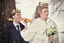 8978dc29-weddingfails-why-bread.jpeg