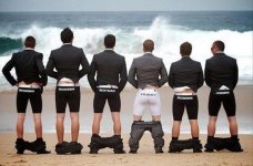 b05ca069-boxer-groomsman-weddingfails.jpeg